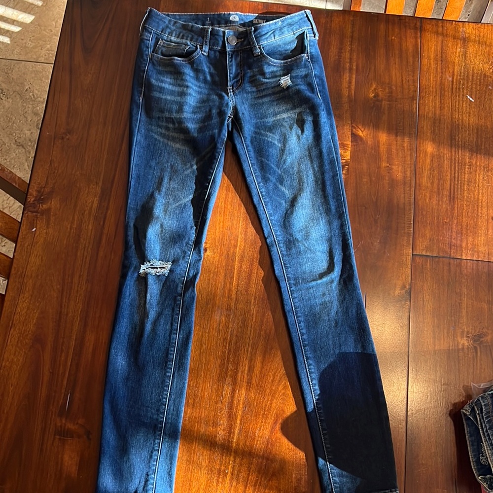 Size 1 So brand, skinny jeans. Slight distress.
